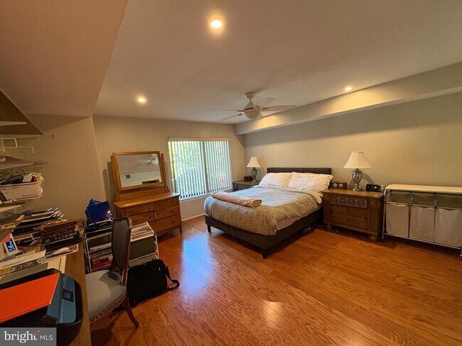 Building Photo - 1600 Prince St