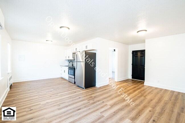 Building Photo - 1823 Griswold Dr