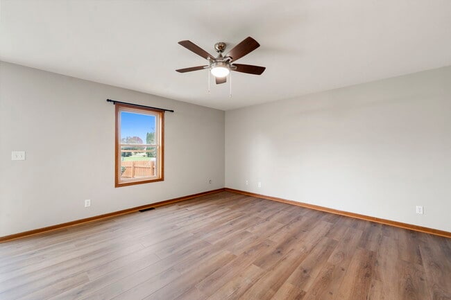 Building Photo - 1477 Stonefield Dr