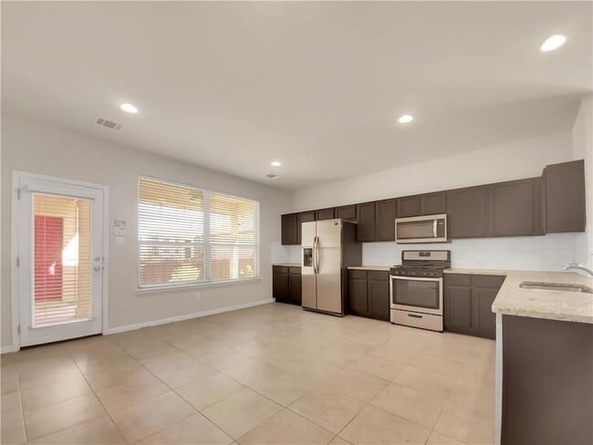 Building Photo - 353 Canadian Springs Dr