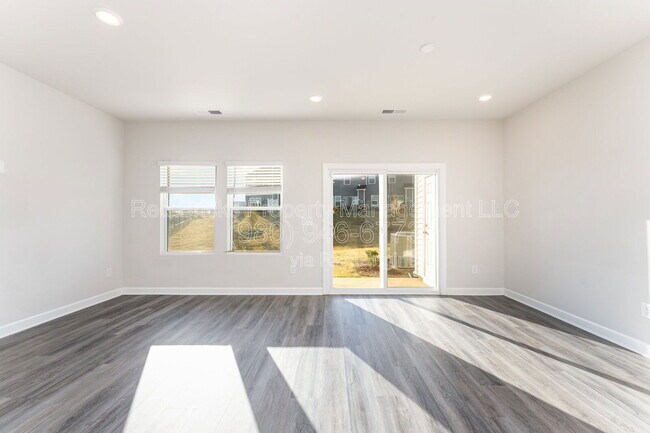 Building Photo - 2003 Old Rivers Rd