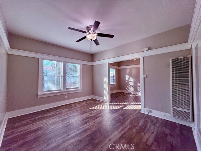 Building Photo - 406 Linden Ave