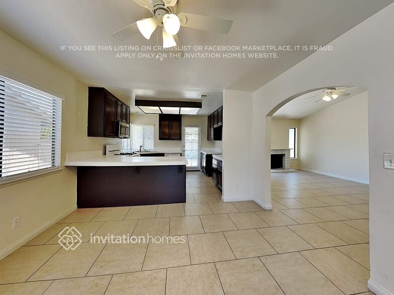 Building Photo - 25906 Adolfo Ct