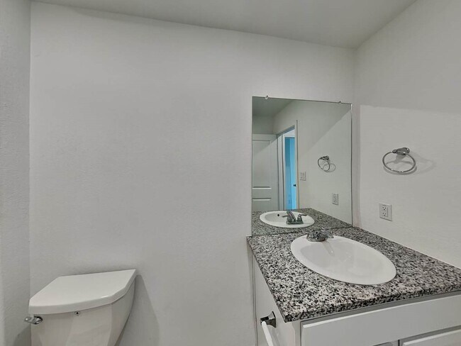 Building Photo - 5933 Antonio Pl