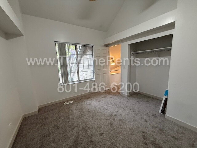 Building Photo - move in special: $500 off first months rent