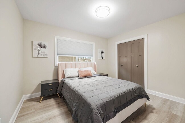 Building Photo - 10907 S Normandy Ave