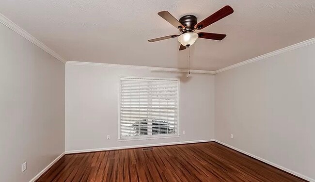 Building Photo - 6798 Oak Leaf Ln