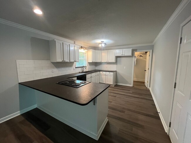 Building Photo - Sherwood Rental