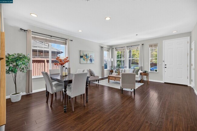 Building Photo - 2651 Ranchwood Dr