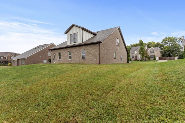 Building Photo - 3BR Home with Bonus Loft & Spa-Inspired Primary Suite