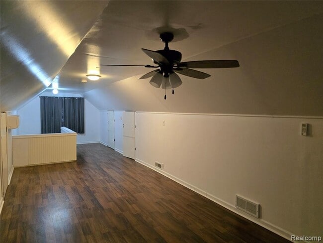 Building Photo - 27231 Five Mile Rd