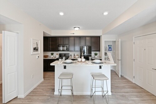 Primary Photo - The Pinnacle at Parkside Village