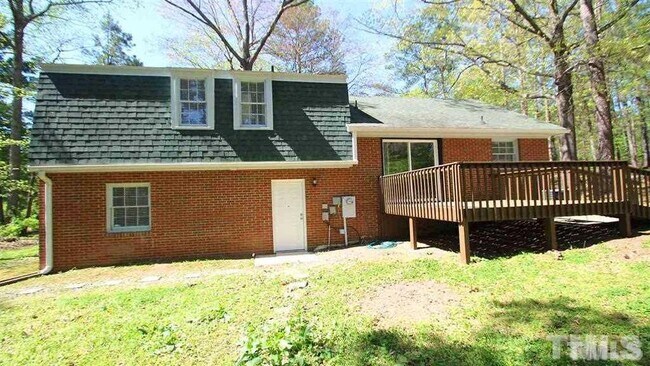 Building Photo - 5841 Sandstone Dr