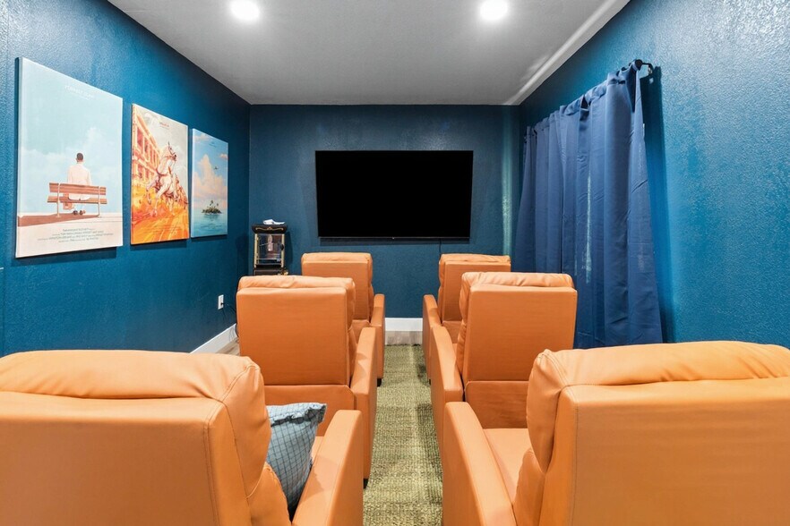 Building Photo - 24835 N 43rd Dr