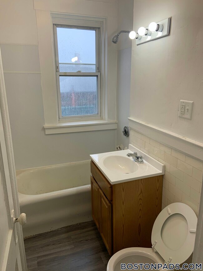 Building Photo - 1171 Boylston St