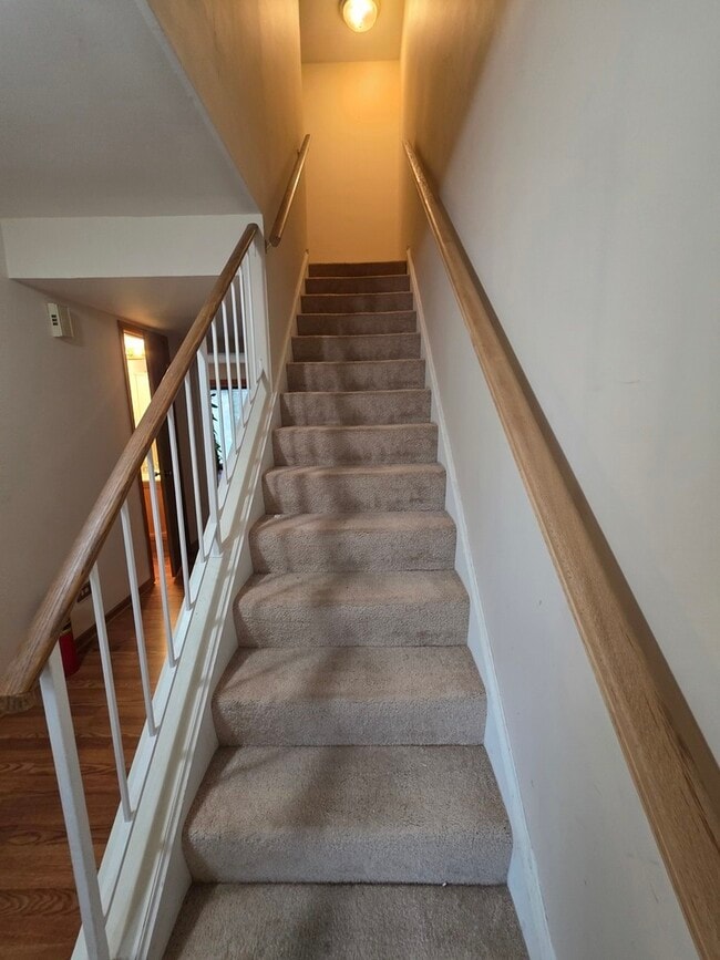 Building Photo - 4601 Olmstead Dr