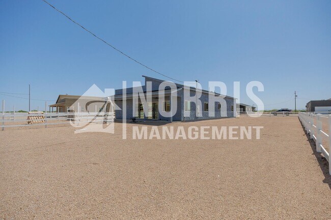 Building Photo - Brand New Home with Beautiful Updates!