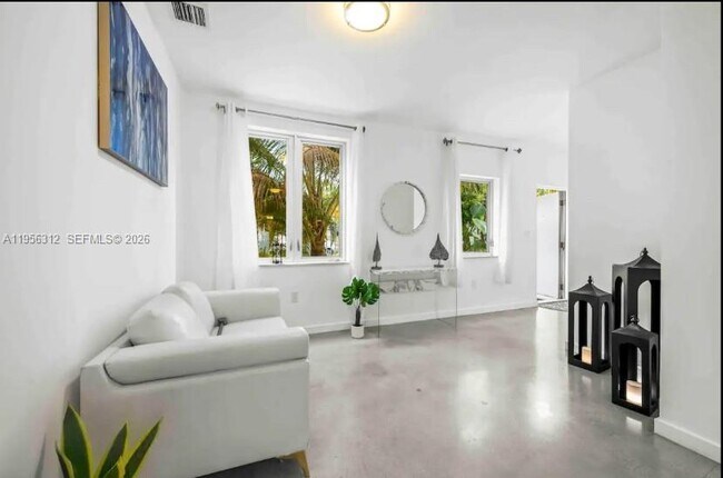 Building Photo - 3427 Frow Ave