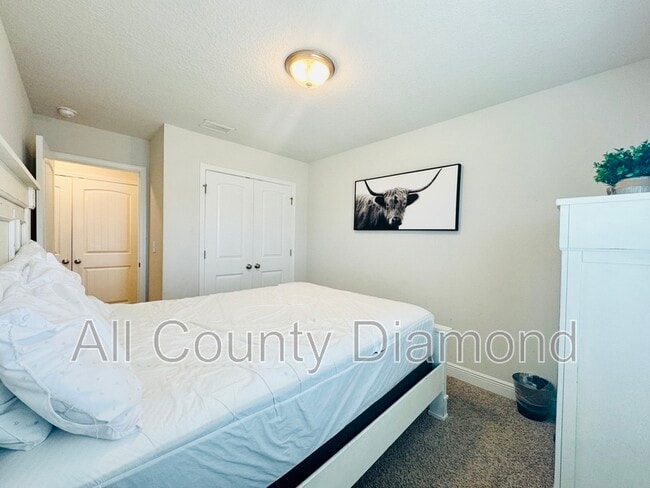 Building Photo - 7478 Shadow Lake Dr