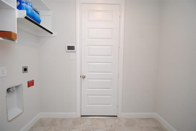 Building Photo - 8834 Arch Rock Dr