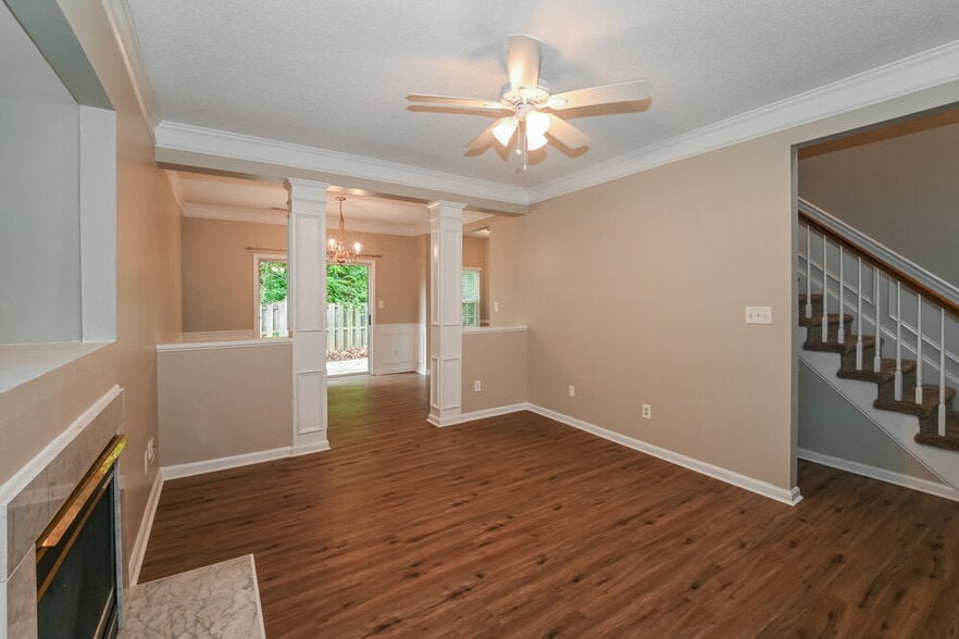 Building Photo - 7526 Fallow Ln