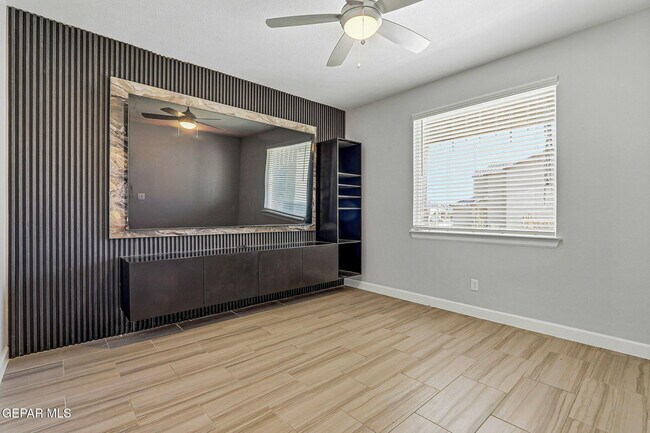 Building Photo - 13082 Oakhampton Ave