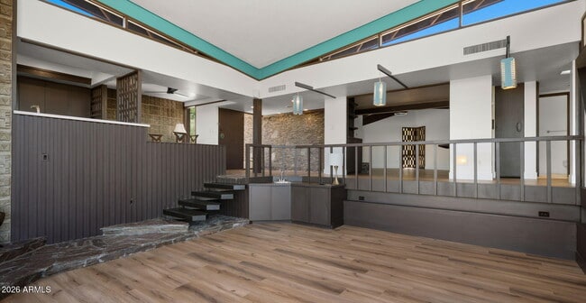 Building Photo - 6102 E Quartz Mountain Rd