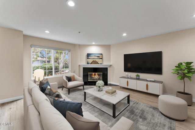 Building Photo - 1037 Sunset Blvd