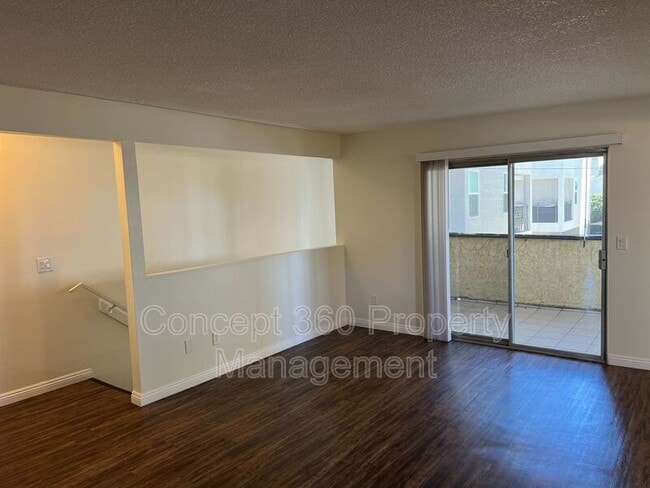Building Photo - 4087 Farquhar Ave