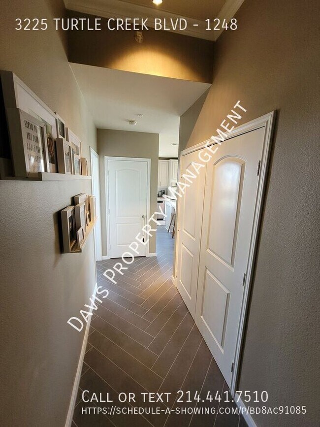 Building Photo - 3225 Turtle Creek Blvd Blvd