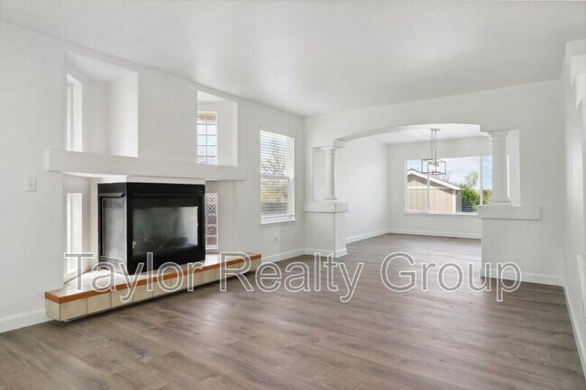 Building Photo - 20875 E 49th Ave