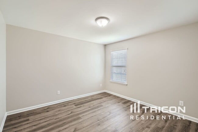 Building Photo - 12553 Druids Glen Dr