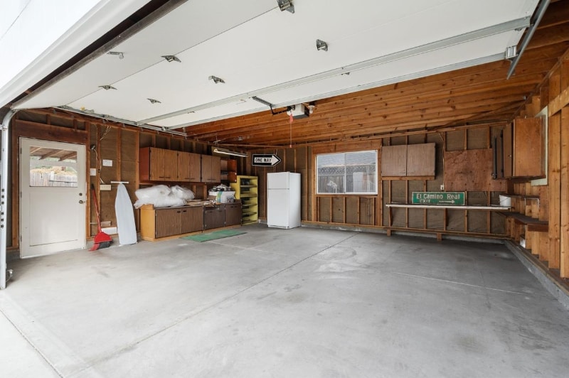 Building Photo - 340 Florence St