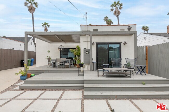 Building Photo - 3990 Degnan Blvd