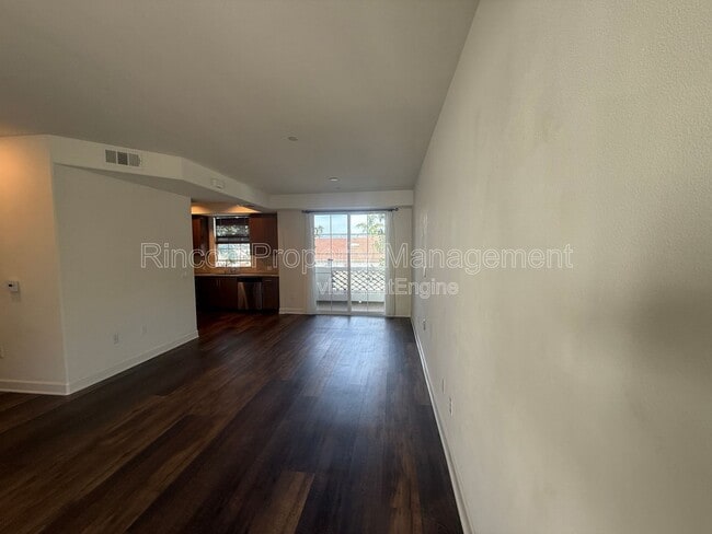 Building Photo - 130 N Garden St