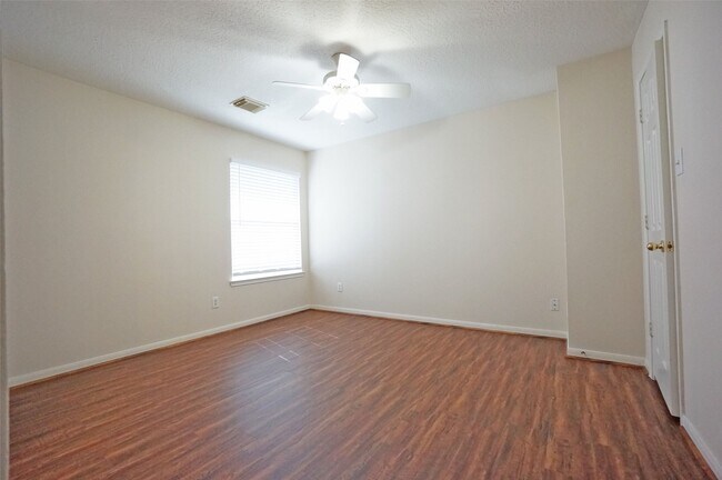 Building Photo - 4126 Midstream Dr