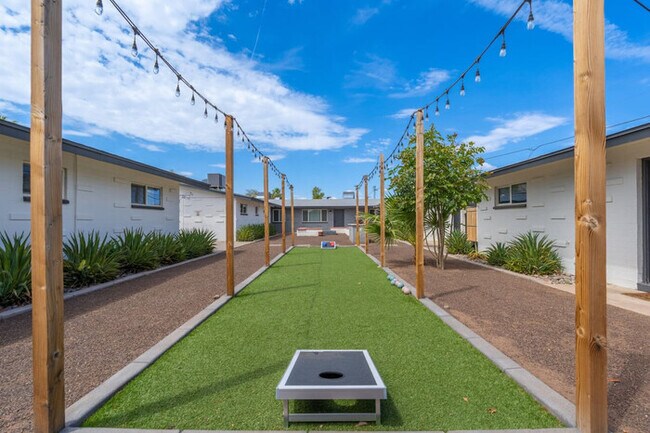 Building Photo - Fashion Square Apt1|SWVillage|Scottsdale|8...