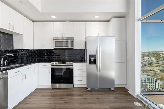 Building Photo - 1700 Bassett St