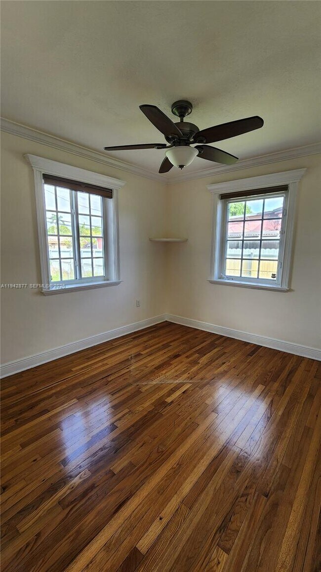 Building Photo - 3965 NW 3rd St