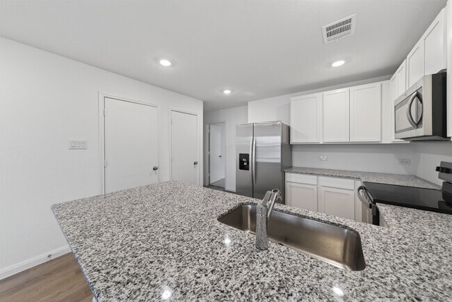 Building Photo - 12239 Shield Crest Ct