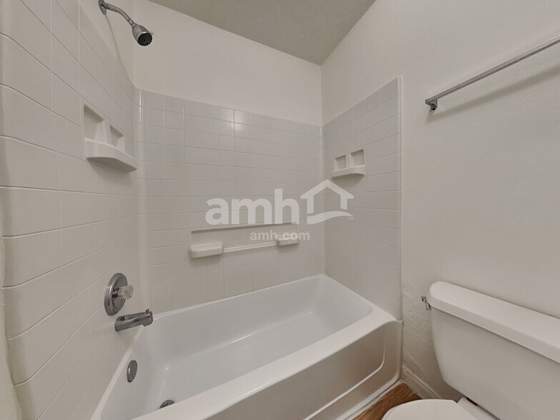 Building Photo - 19414 Dry Canyon Ct