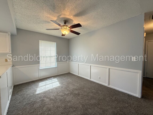 Building Photo - For Lease | Midtown Duplex | $1050 Rent