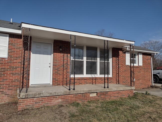 Building Photo - 15 Strassbourg Rd