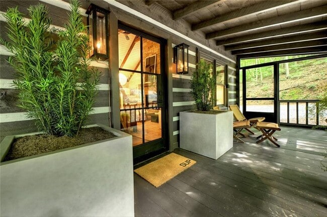 Building Photo - 545 Chestnut Ridge Cir