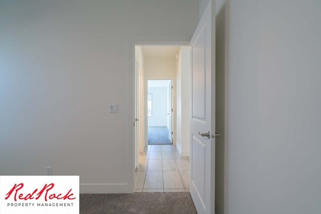 Building Photo - Come Live in the Desirable Sage Canyon Neighborhood!