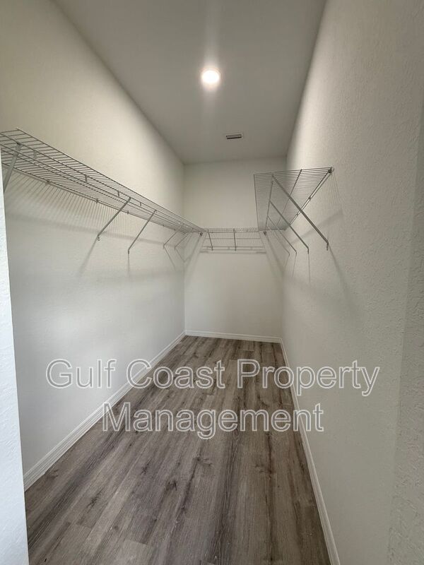 Building Photo - 3103 58th St W