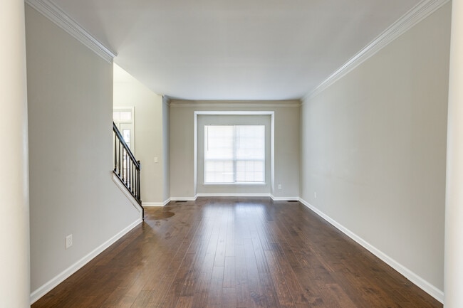 Building Photo - 605 Founders Pointe Blvd