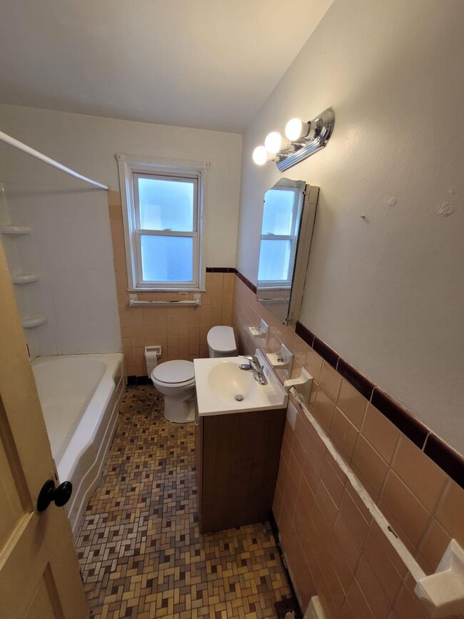 Building Photo - 267 E 250th St