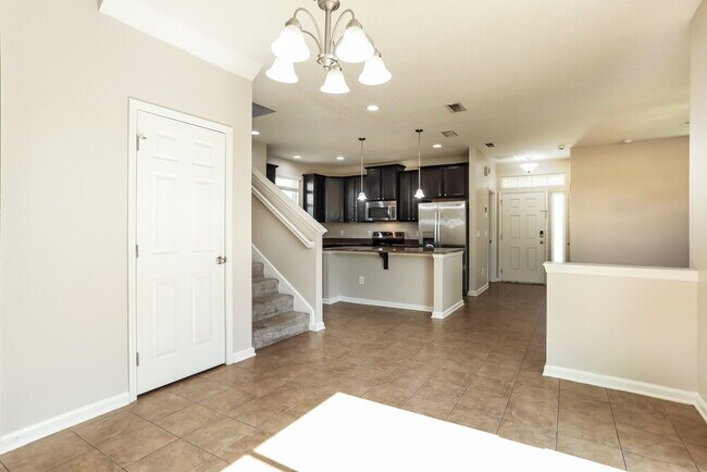 Building Photo - 452 Vineyard Ln