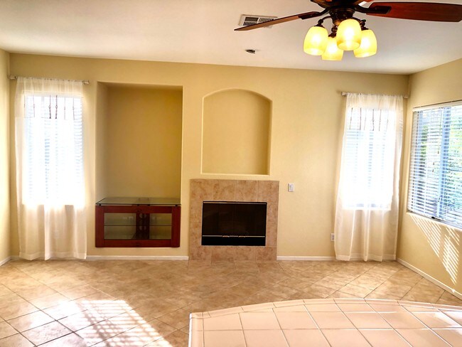 Building Photo - 1750 Nolina Ct